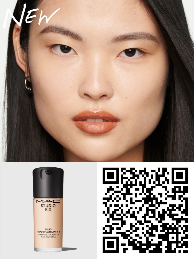 QR code and model's face for STUDIO FIX FLUID SPF 25.
